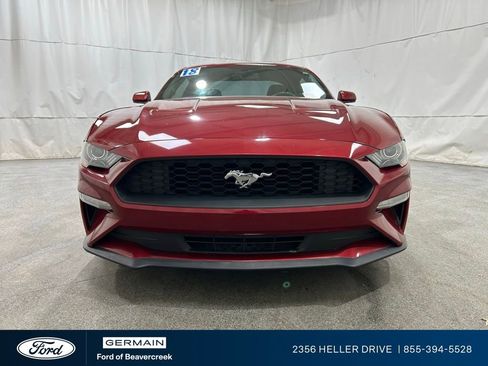 Used 2018 Ford Mustang Coupe image 3