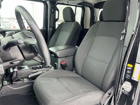 Used 2022 Jeep Gladiator Willys image 19