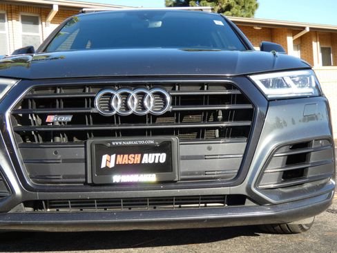 Used 2019 Audi SQ5 Premium Plus w/ Premium Plus Package image 16