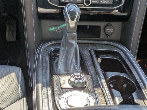 Used 2021 INFINITI QX80 Luxe image 20