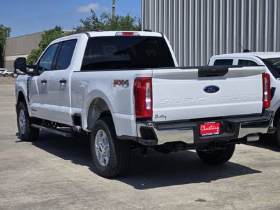 New 2026 Ford F250 XLT w/ FX4 Off-Road Package