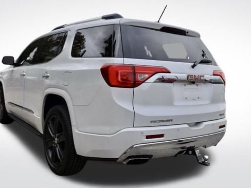 Used 2017 GMC Acadia Denali w/ Technology Package image 10