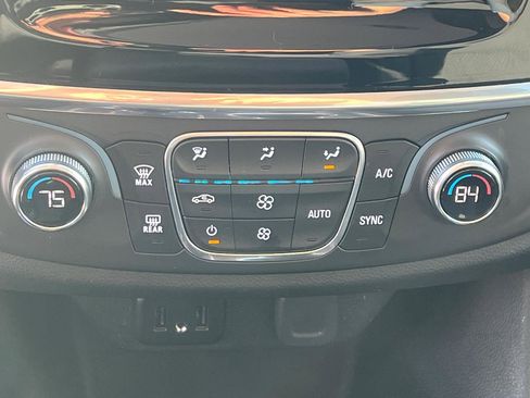 Used 2020 Chevrolet Traverse LT w/ LPO, Cargo Package image 28