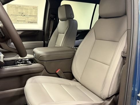 New 2026 GMC Yukon XL Elevation w/ LPO, Floor Liner Package image 25