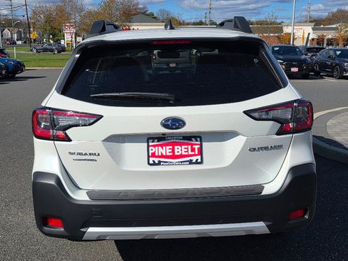 New 2025 Subaru Outback Limited image 12