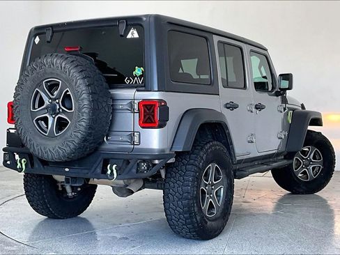 Used 2018 Jeep Wrangler Unlimited Sport S image 2
