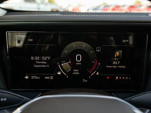 New 2026 GMC Terrain Denali w/ LPO, Floor Liner Package image 23