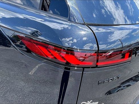 Used 2025 Land Rover Range Rover Sport SE AWD/4WD image 23