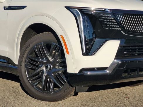 New 2025 Cadillac Escalade IQ Sport 2 w/ LPO, ONYX Package image 3