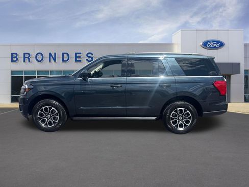 Used 2023 Ford Expedition XLT AWD/4WD image 1