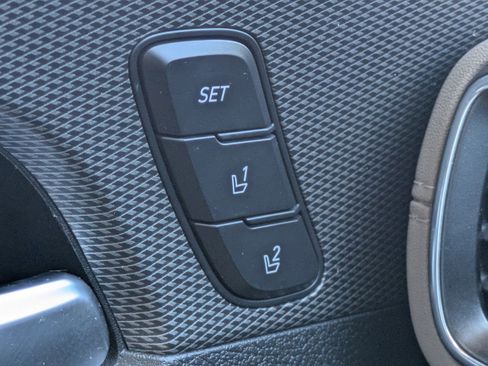 Used 2020 Hyundai Santa Fe Limited image 21