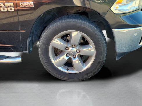 Used 2016 RAM 1500 Big Horn AWD/4WD image 14