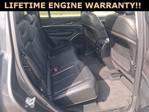 Used 2024 Jeep Grand Cherokee Limited 4xe image 22