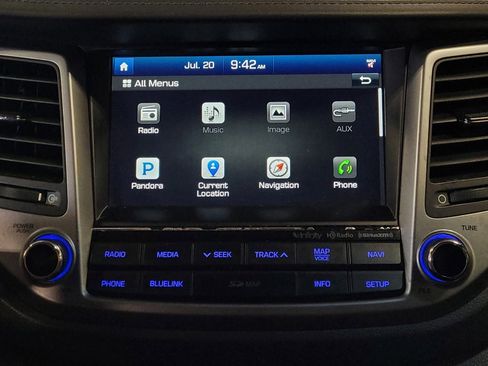 Used 2017 Hyundai Tucson SE Plus AWD/4WD image 25