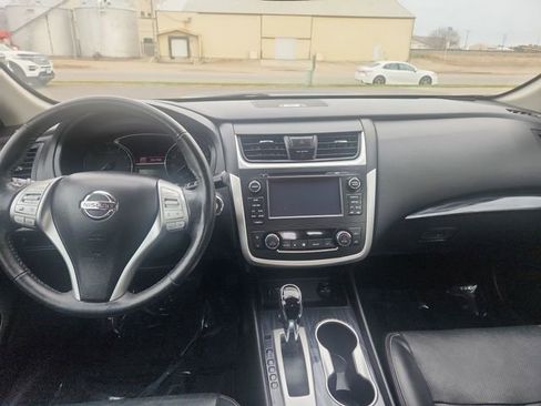 Used 2016 Nissan Altima 2.5 SL w/ 2.5 Technology Package image 15