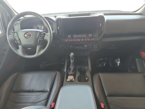 Used 2025 Nissan Frontier PRO-4X w/ Pro Premium Package AWD/4WD image 9