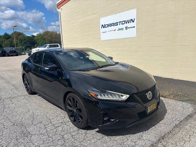 Used 2021 Nissan Maxima SR w/ Sport Mat Group FWD image 1