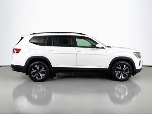 New 2026 Volkswagen Atlas SE image 8