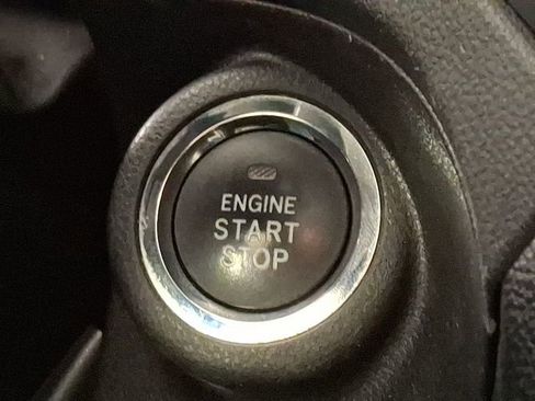 Used 2022 Subaru Ascent Limited w/ Technology Package image 26