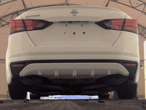 Used 2019 Nissan Altima 2.5 S FWD image 7