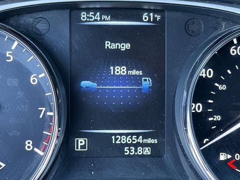 Used 2016 Nissan Rogue SV FWD image 27