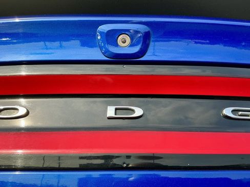 Used 2018 Dodge Charger SXT Plus w/ Blacktop Package image 15