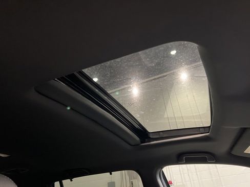 Used 2022 Honda Pilot TrailSport image 23