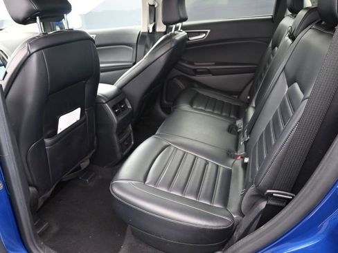 Used 2024 Ford Edge SEL AWD/4WD image 16