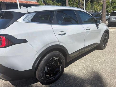 Certified 2026 Kia Sportage EX AWD/4WD image 8