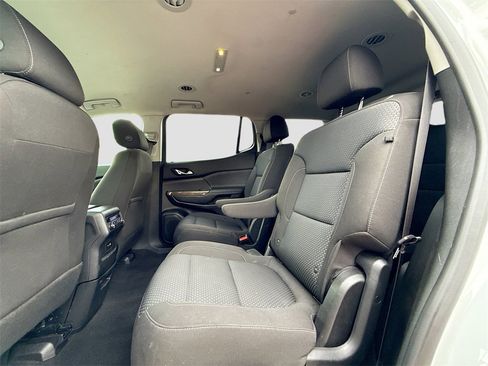 Used 2021 GMC Acadia SLE image 24