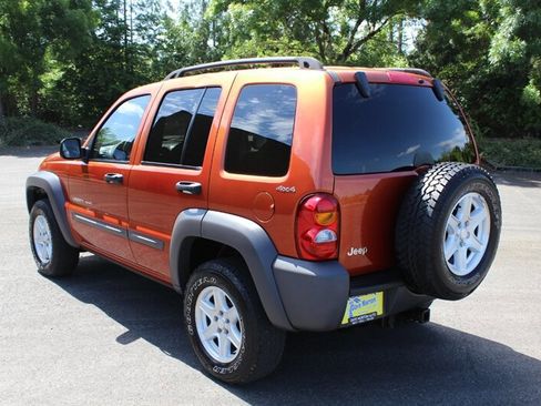 Used 2002 Jeep Liberty Sport AWD/4WD image 3