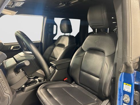 Certified 2025 Ford Bronco Badlands AWD/4WD image 13