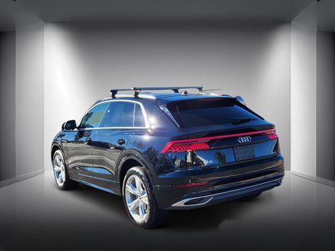 Used 2021 Audi Q8 Premium Plus image 3