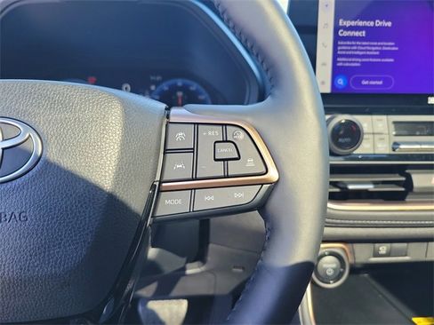 Used 2025 Toyota Grand Highlander MAX Platinum image 17