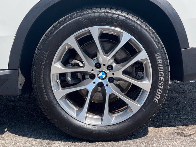 Certified 2026 BMW X5 xDrive40i AWD/4WD image 4