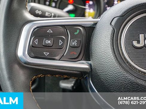 Used 2024 Jeep Wrangler Unlimited Sahara AWD/4WD image 30