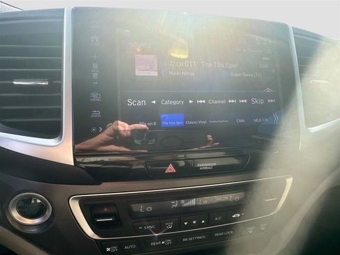 Used 2018 Honda Pilot EX image 18