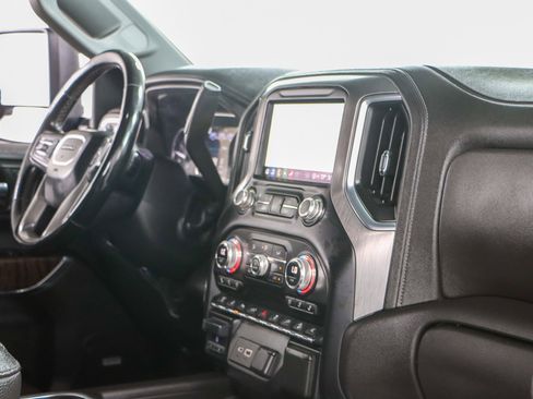 Used 2023 GMC Sierra 2500 Denali w/ Denali Black Diamond Edition image 31