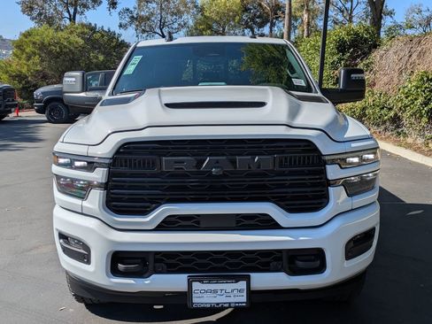 New 2026 RAM 2500 Laramie AWD/4WD image 2