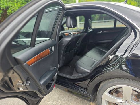 Used 2014 Mercedes-Benz C 250 Sedan image 12