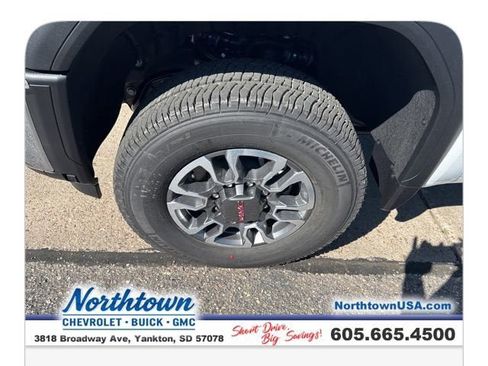 New 2026 GMC Sierra 2500 SLT w/ SLT Convenience Package image 10