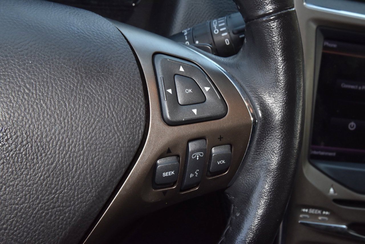 Used 2013 Lincoln MKX FWD image 24