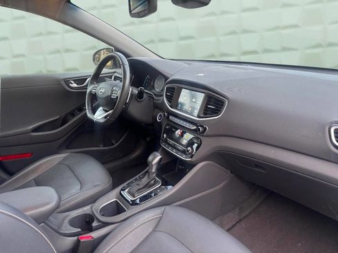 Used 2019 Hyundai Ioniq Limited FWD image 14