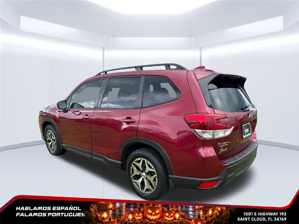 Used 2023 Subaru Forester Premium AWD/4WD image 3