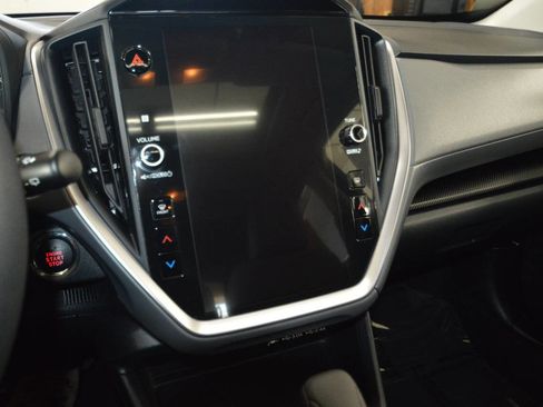 Used 2025 Subaru Crosstrek 2.0i Premium image 27