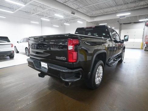 Certified 2022 Chevrolet Silverado 2500 High Country w/ Z71 Off-Road Package image 34