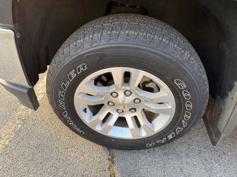 Used 2018 Chevrolet Silverado 1500 LT w/ All Star Edition image 11