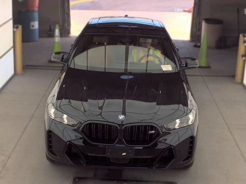 Used 2025 BMW X6 M60i AWD/4WD image 4