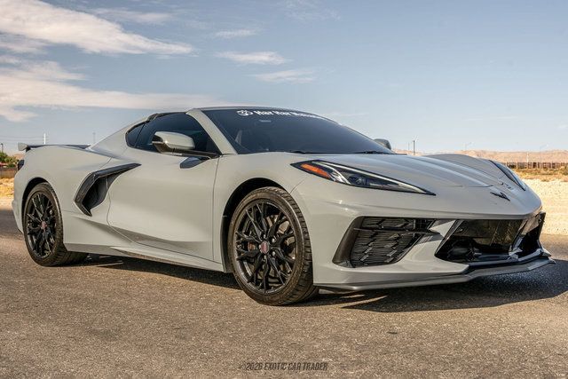 Used 2025 Chevrolet Corvette Stingray Premium Cpe w/ Z51 Performance Package RWD image 12