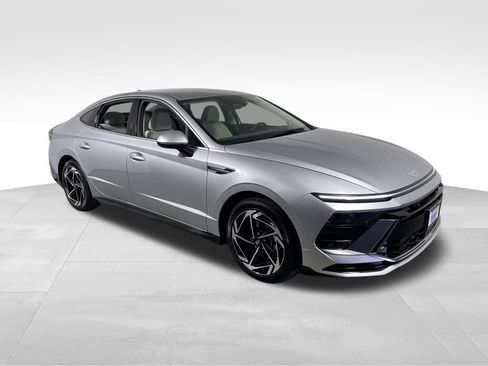New 2026 Hyundai Sonata SEL FWD image 7